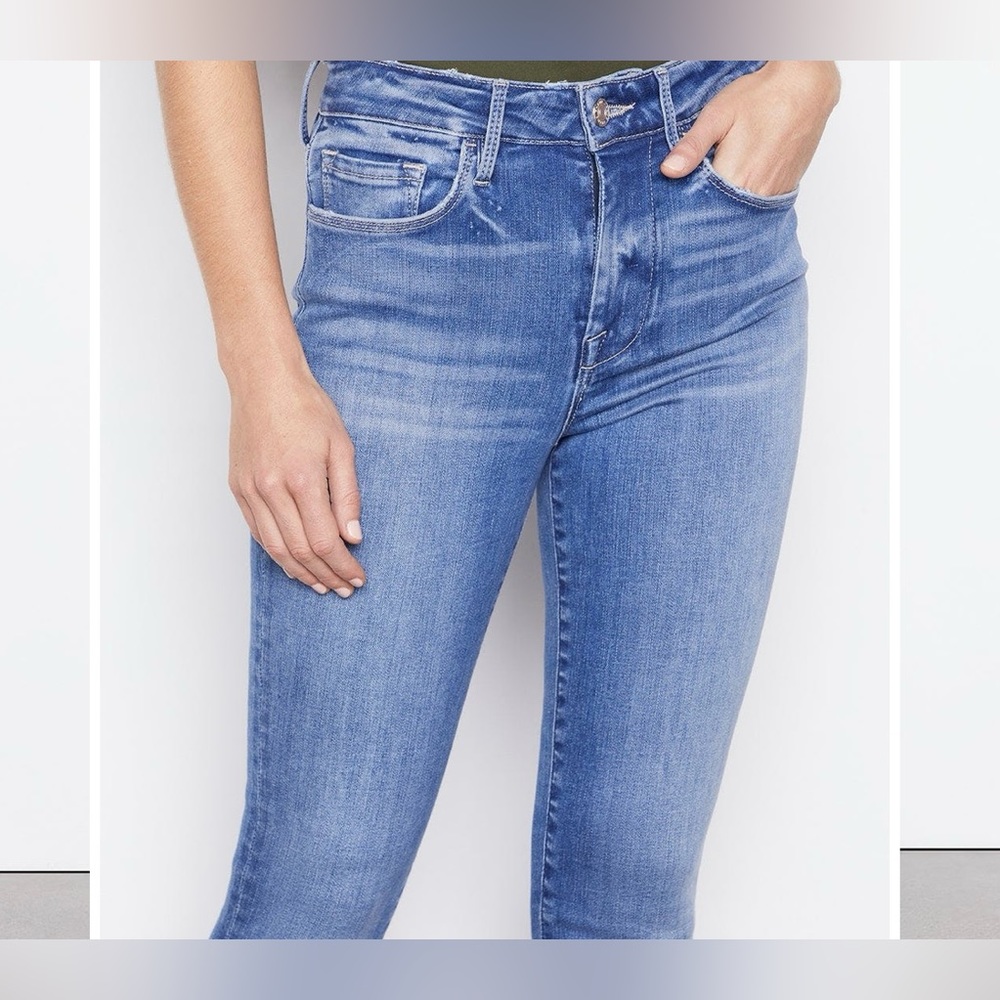 Le one crop skinny jeans.